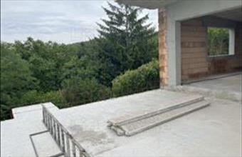 Eladó Győrújbaráti ikerház hirdetés (83342424)