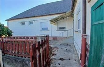 Eladó Tápszentmiklósi családi ház hirdetés (47139441)