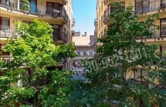 Eladó Budapest VI. kerületi tégla lakás hirdetés (22254999)