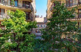 Eladó Budapest VI. kerületi tégla lakás hirdetés (22254999)