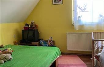 Eladó Pilisvörösvári családi ház hirdetés (41879796)