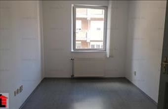 Kiadó Győri iroda irodaházban hirdetés (13857562)