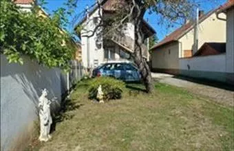 Eladó Pilisvörösvári családi ház hirdetés (75211383)