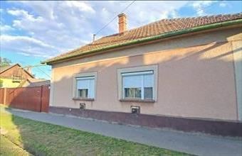 Eladó Mezőtúri családi ház hirdetés (84842654)