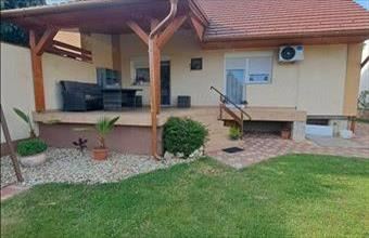 Eladó Oroszlányi családi ház hirdetés (42447174)