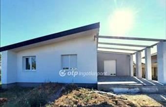 Eladó Siófoki családi ház hirdetés (17458474)