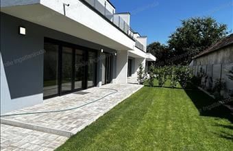 Eladó Nyíregyházai sorház hirdetés (32877859)