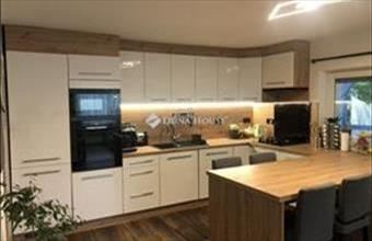 Eladó Mogyoródi családi ház hirdetés (44437554)