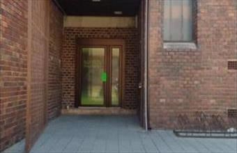 Kiadó Szekszárdi üzlethelyiség üzletházban hirdetés (29748937)