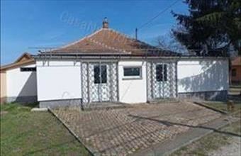 Eladó Tápiószelei családi ház hirdetés (13487849)
