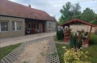 Eladó Tápiószelei családi ház hirdetés (48324592)