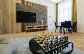 Eladó Budapest V. kerületi tégla lakás hirdetés (42424744)