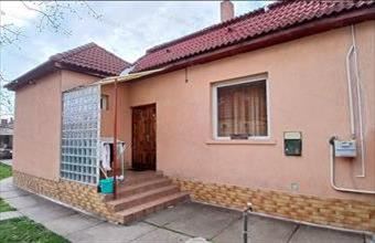 Eladó Szolnoki családi ház hirdetés (55739339)