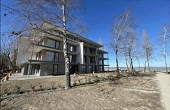 Eladó Balatonszemesi tégla lakás hirdetés (64643946)