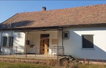 Kiadó Paksi családi ház hirdetés (11887648)