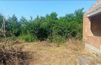 Eladó Holládi lakóövezeti telek hirdetés (93542713)