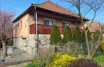 Eladó Poroszlói családi ház hirdetés (31476247)