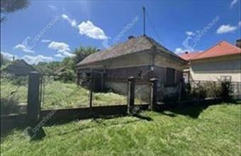 Eladó Szentai családi ház hirdetés (39943369)