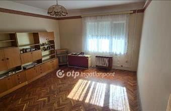 Eladó Szolnoki családi ház hirdetés (74499419)