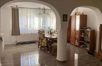 Eladó Királyszentistváni családi ház hirdetés (45733247)