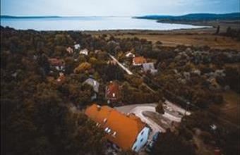 Eladó Tihanyi családi ház hirdetés (99532413)