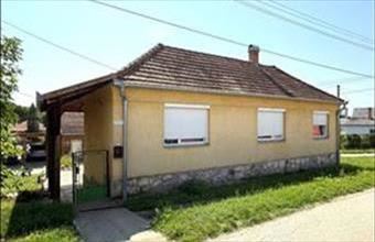 Eladó Oroszlói családi ház hirdetés (93717353)