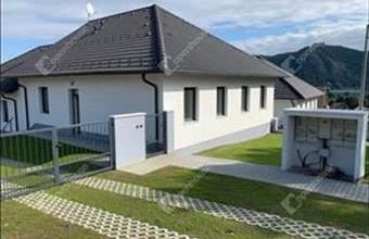 Eladó Nagymarosi ikerház hirdetés (33351436)