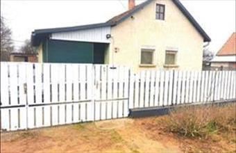 Eladó Szentmártonkátai családi ház hirdetés (37687618)