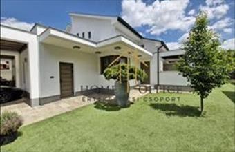 Eladó Hajdúszoboszlói családi ház hirdetés (92143485)