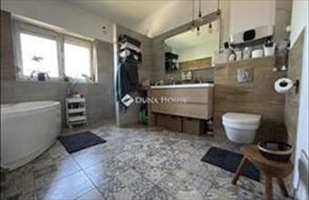 Eladó Budapest IV. kerületi házrész hirdetés (76556654)