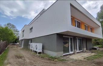 Eladó Zamárdi tégla lakás hirdetés (84898352)