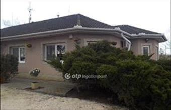 Eladó Szentesi hétvégi ház hirdetés (86236739)