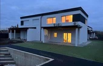 Eladó Szászbereki tégla lakás hirdetés (34389794)