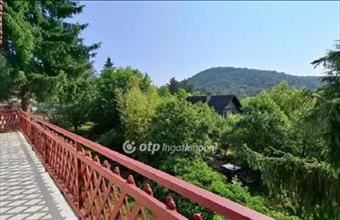 Eladó Solymári családi ház hirdetés (33389412)