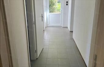 Kiadó Komáromi egyéb üzlethelyiség hirdetés (82434943)