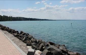 Eladó Balatonakarattyai lakóövezeti telek hirdetés (96294873)