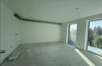 Eladó Balatonakarattyai tégla lakás hirdetés (95422176)