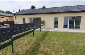 Eladó Győrújbaráti tégla lakás hirdetés (23997344)