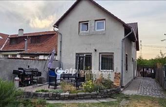 Eladó Budapest XX. kerületi családi ház hirdetés (77538577)