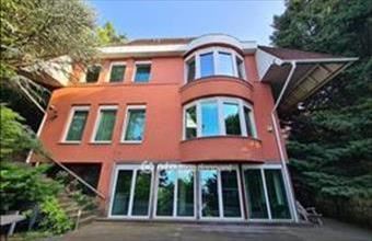 Eladó Budapest XII. kerületi családi ház hirdetés (74943859)