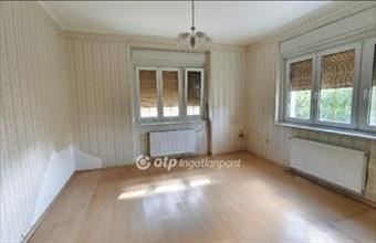 Eladó Délegyházai családi ház hirdetés (45257745)