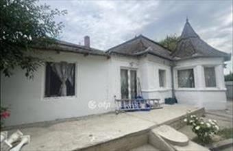 Eladó Tápiószentmártoni családi ház hirdetés (35616433)