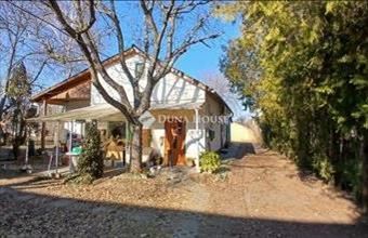 Eladó Kecskeméti családi ház hirdetés (24348937)