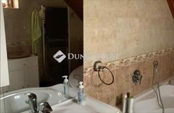 Eladó Vecsési családi ház hirdetés (46937469)