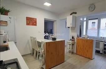 Eladó Szakonyi családi ház hirdetés (82338379)