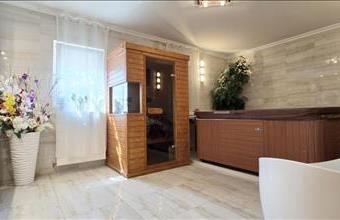 Eladó Délegyházai családi ház hirdetés (77378395)