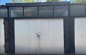 Eladó Tatai egyedi garázs hirdetés (36431673)