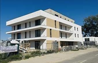 Eladó Győri üzlethelyiség üzletházban hirdetés (71437441)