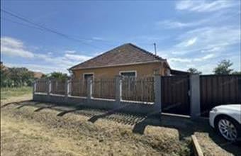 Eladó Geszti családi ház hirdetés (72759456)