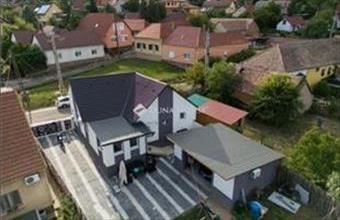 Eladó Pécsi családi ház hirdetés (76434844)